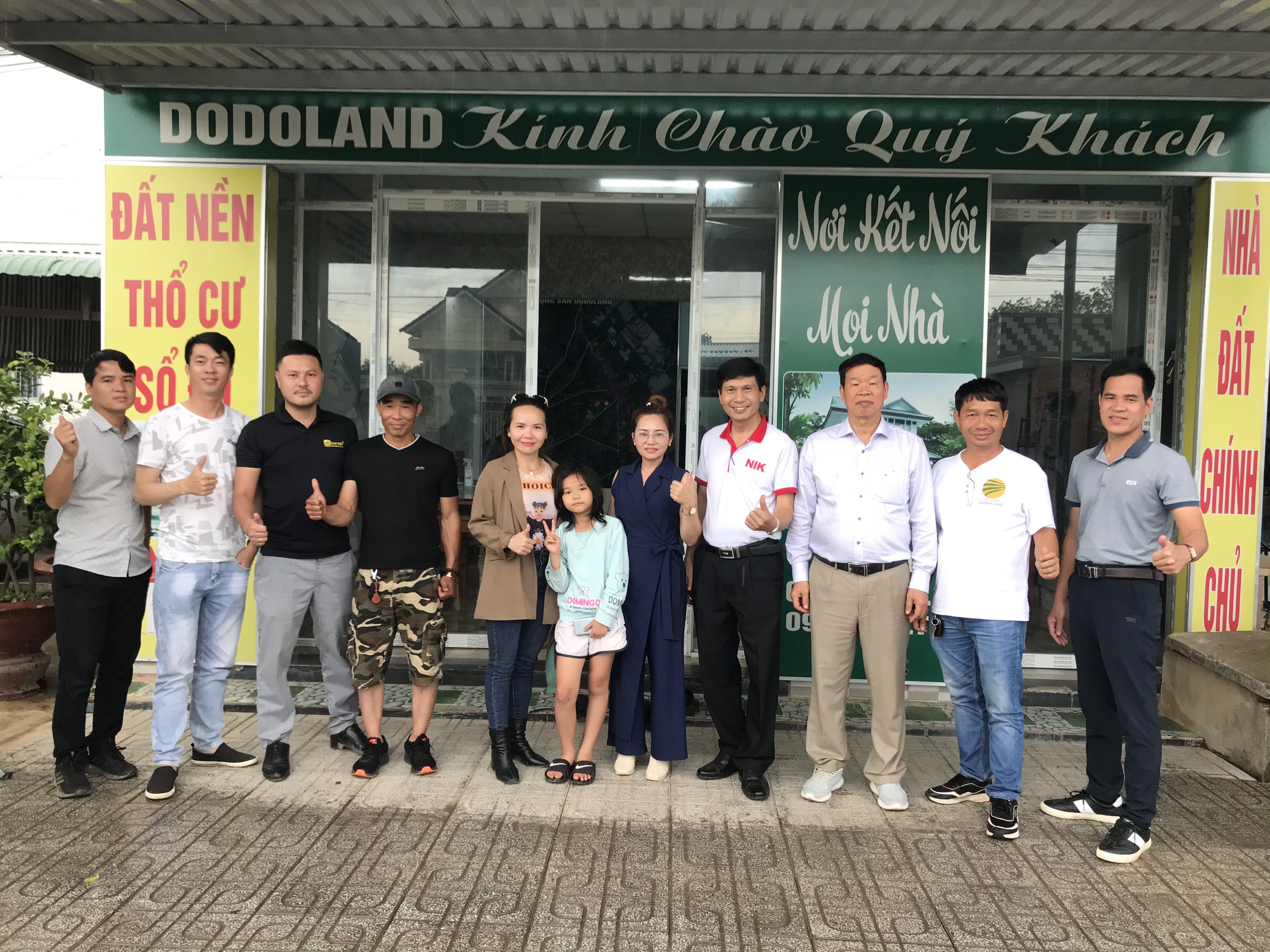 Đoàn dừng chân giao lưu tại Dodoland Tây Ninh