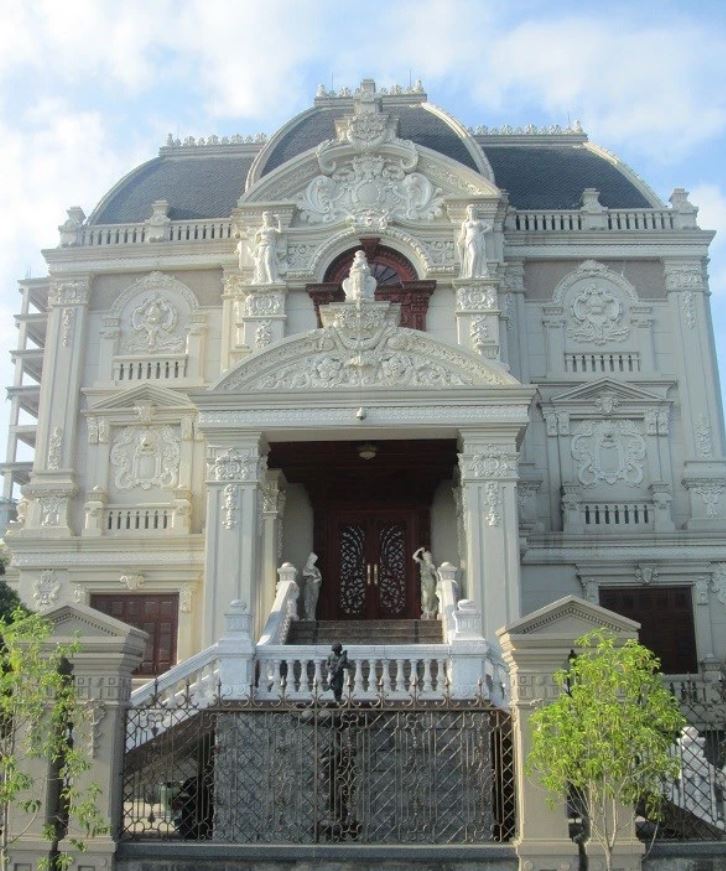 Lâu đài Tổng Hải Sơn được xây dựng trong vòng 5 năm (2009 - 2013)