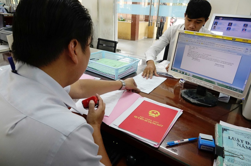 Việc sửa đổi thẩm quyền cấp Sổ đỏ sẽ được thực hiện đối với cơ sở tôn giáo hay tổ chức, người Việt Nam định cư ở nước ngoài